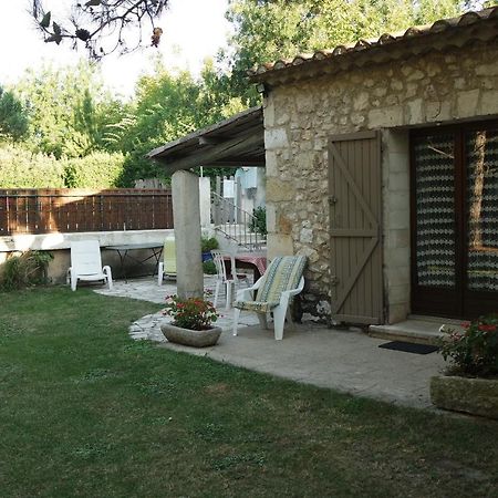 Mas Grimaud - Gite- Studio Et Chambres D'Hotes Familiales Eygalières Εξωτερικό φωτογραφία