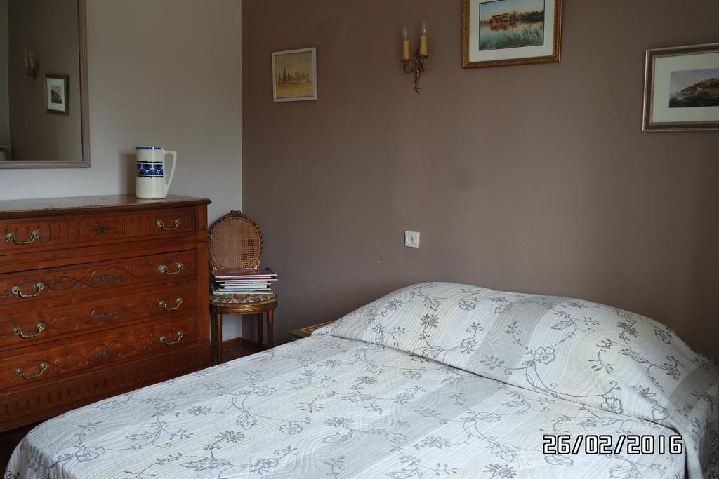 Mas Grimaud - Gite- Studio Et Chambres D'Hotes Familiales Eygalières Εξωτερικό φωτογραφία