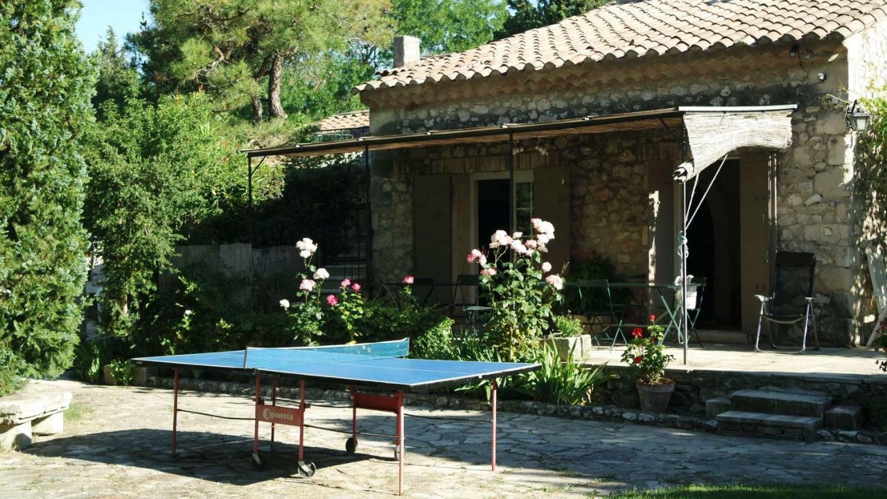 Mas Grimaud - Gite- Studio Et Chambres D'Hotes Familiales Eygalières Εξωτερικό φωτογραφία