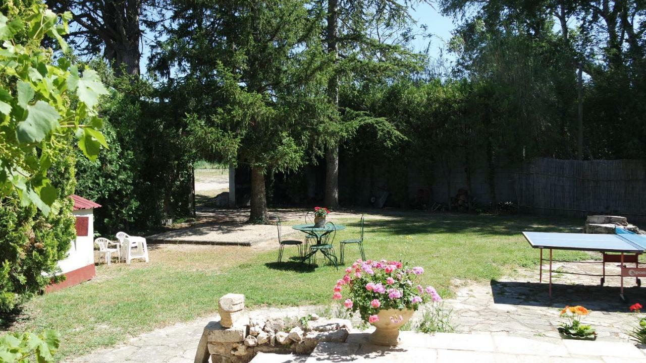 Mas Grimaud - Gite- Studio Et Chambres D'Hotes Familiales Eygalières Εξωτερικό φωτογραφία
