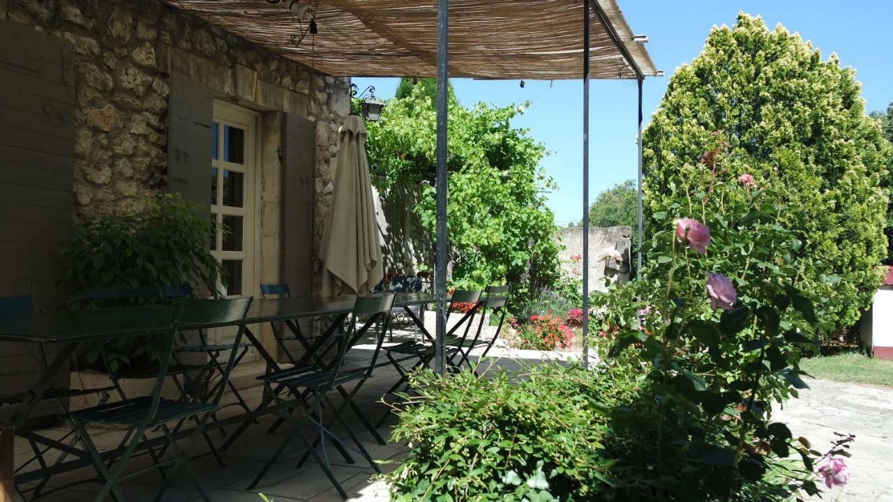Mas Grimaud - Gite- Studio Et Chambres D'Hotes Familiales Eygalières Εξωτερικό φωτογραφία