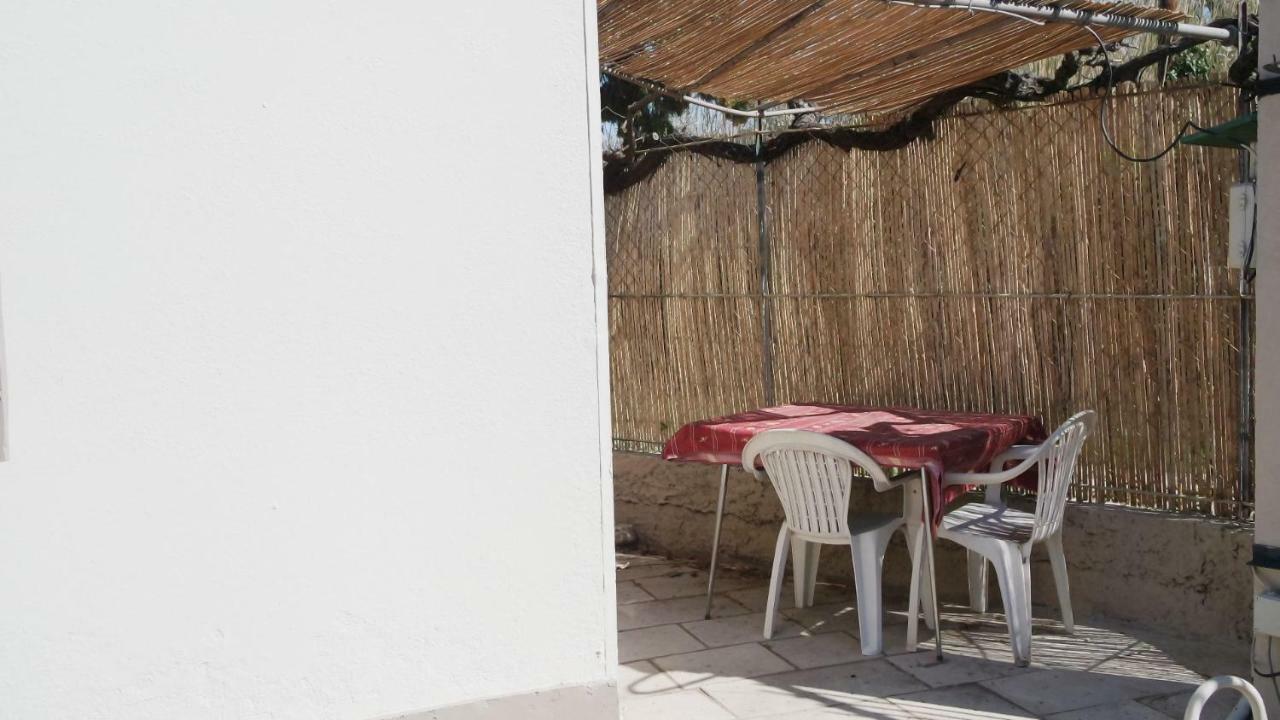 Mas Grimaud - Gite- Studio Et Chambres D'Hotes Familiales Eygalières Εξωτερικό φωτογραφία