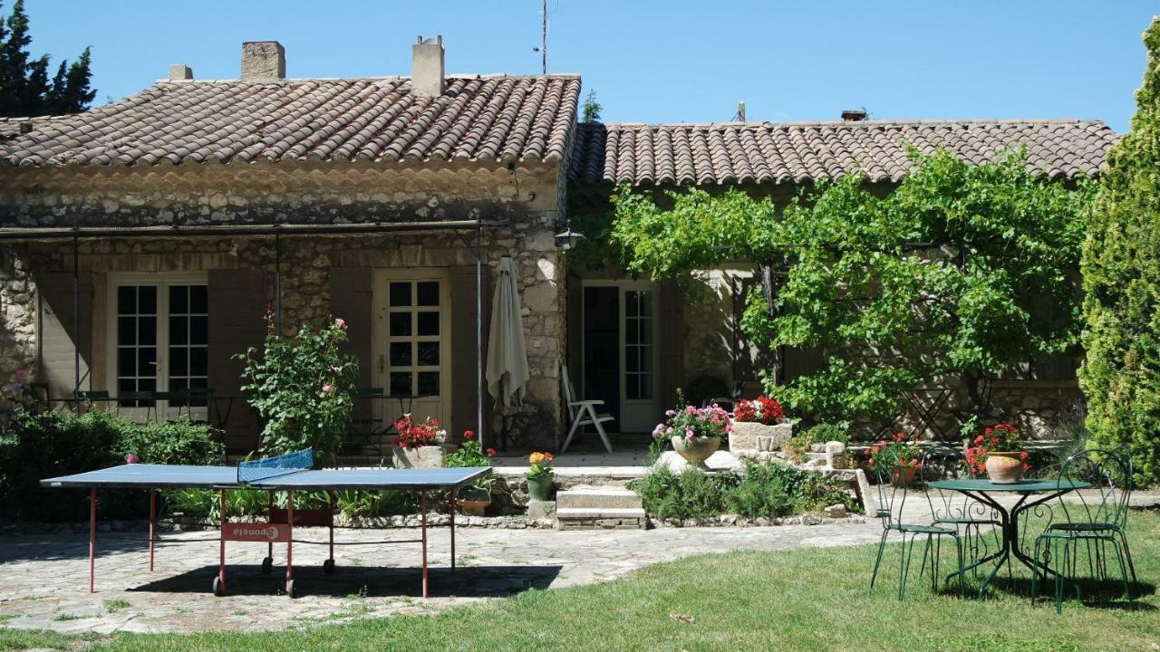Mas Grimaud - Gite- Studio Et Chambres D'Hotes Familiales Eygalières Εξωτερικό φωτογραφία